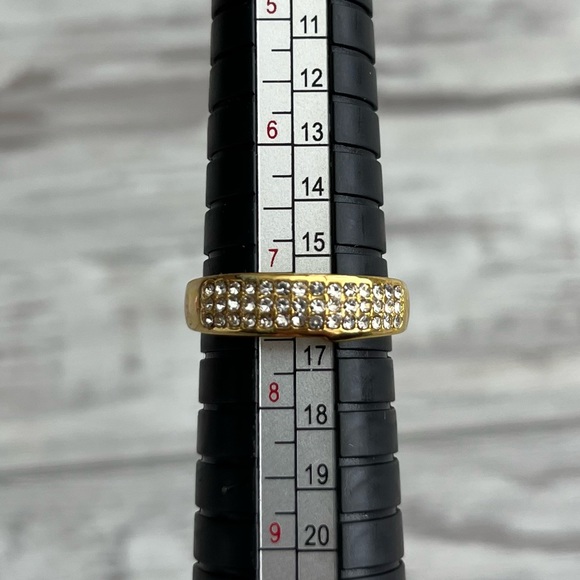 3 Stack Ring Set - Gold Crystal Heart - Picture 9 of 9